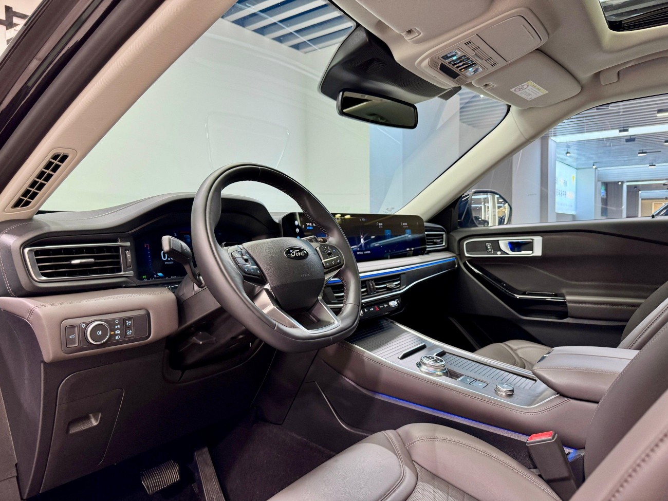 Ford Explorer 2025