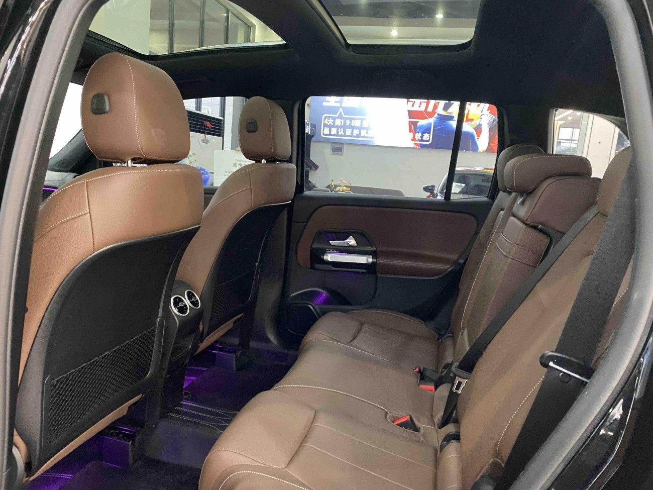 Mercedes-Benz GLB 2024