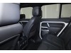 Land Rover Defender 2024