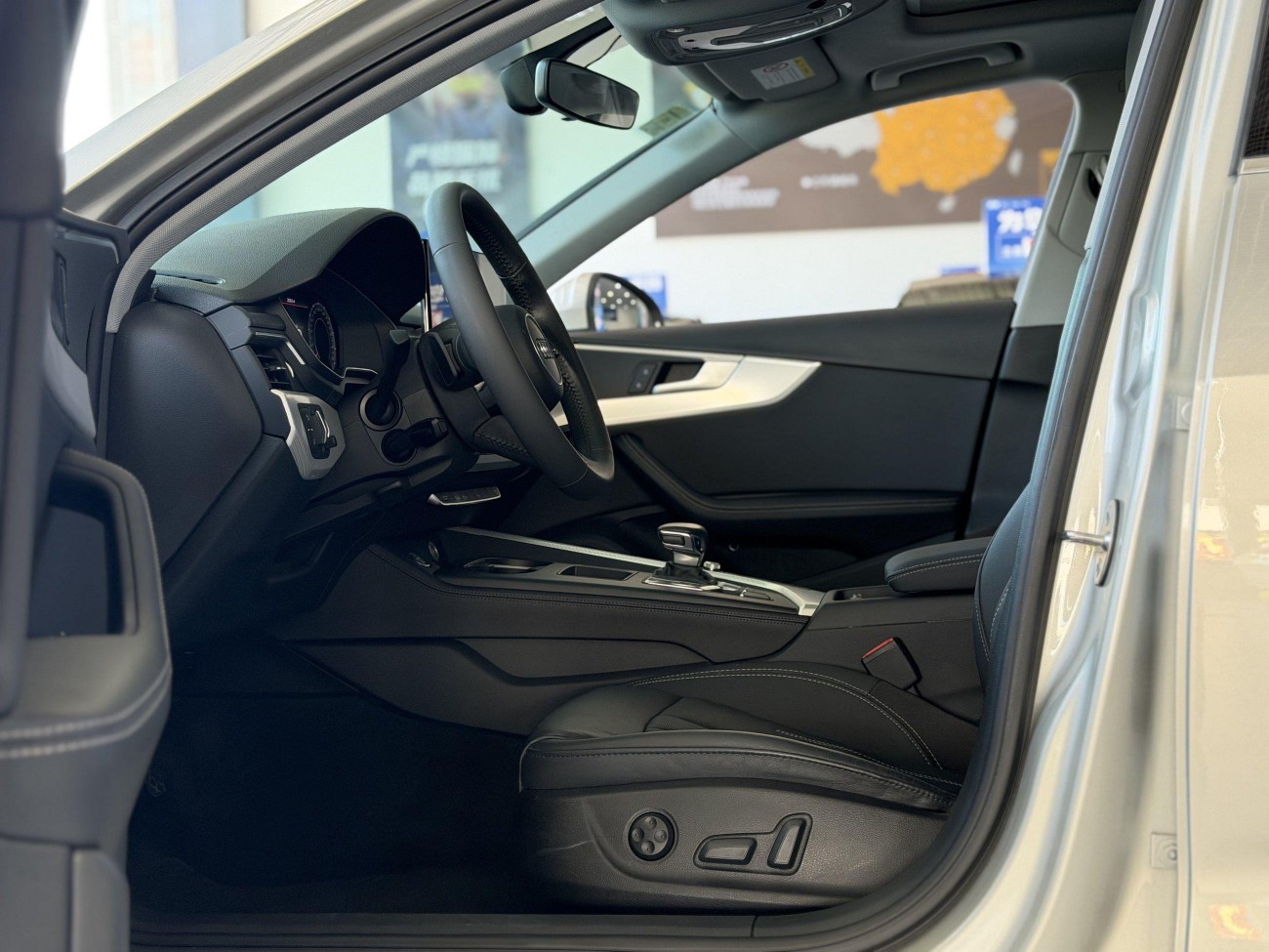 Audi A4L 40 TFSI 2021