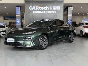 Geely Galaxy 8 2025