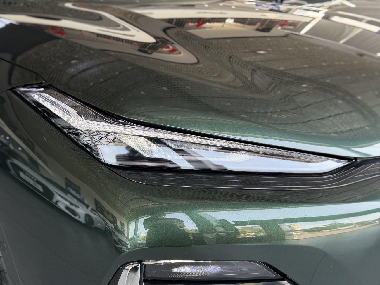Geely Galaxy 8 2025