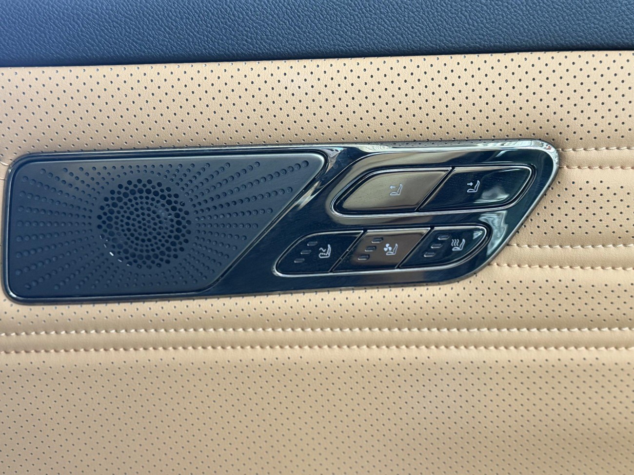Geely Galaxy 8 2025