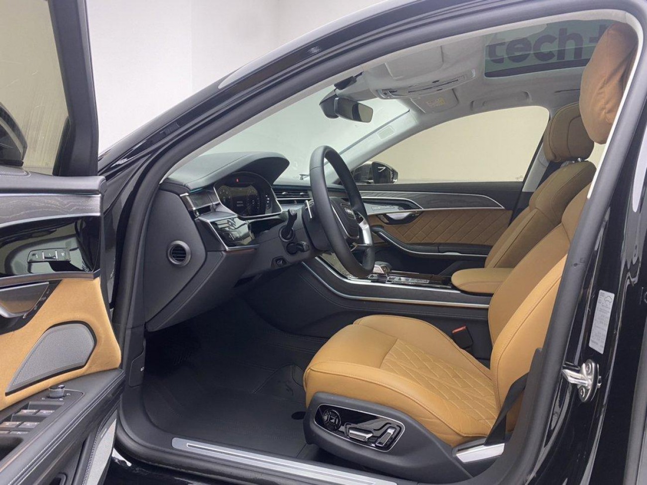 Audi A8L 2022