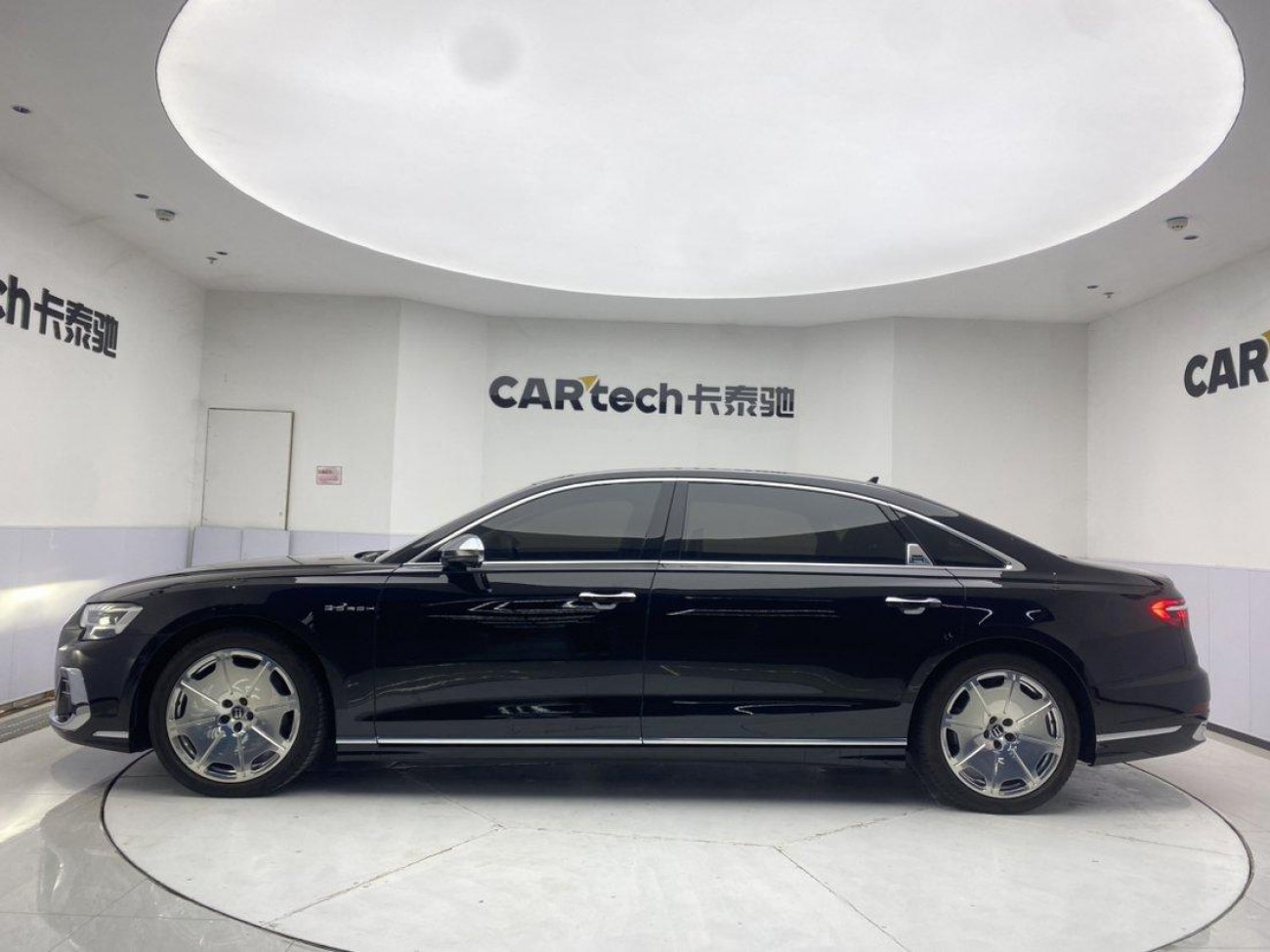 Audi A8L 2022
