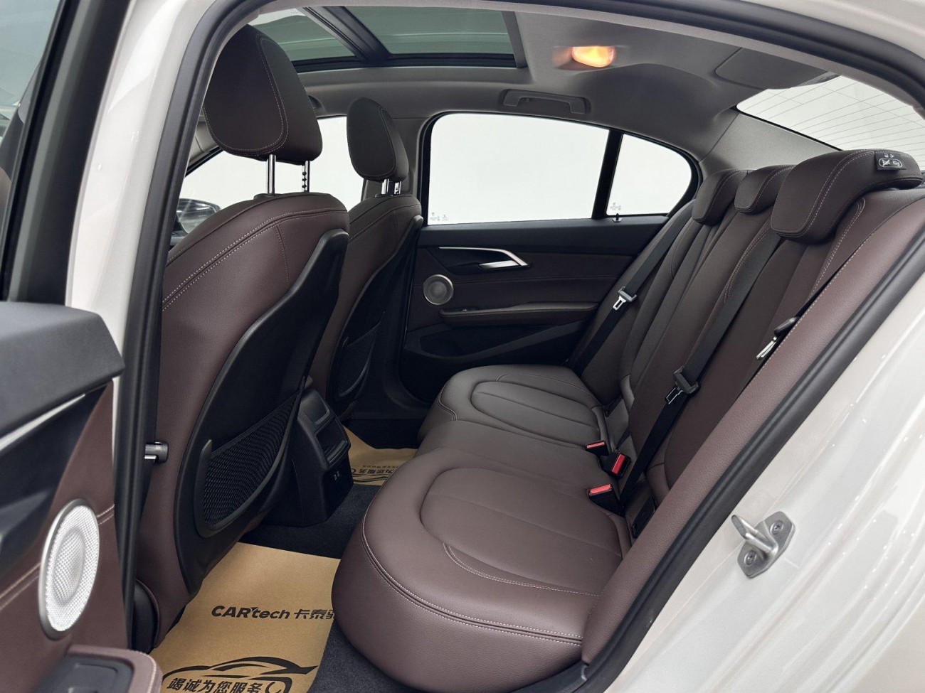 BMW 120i 2021