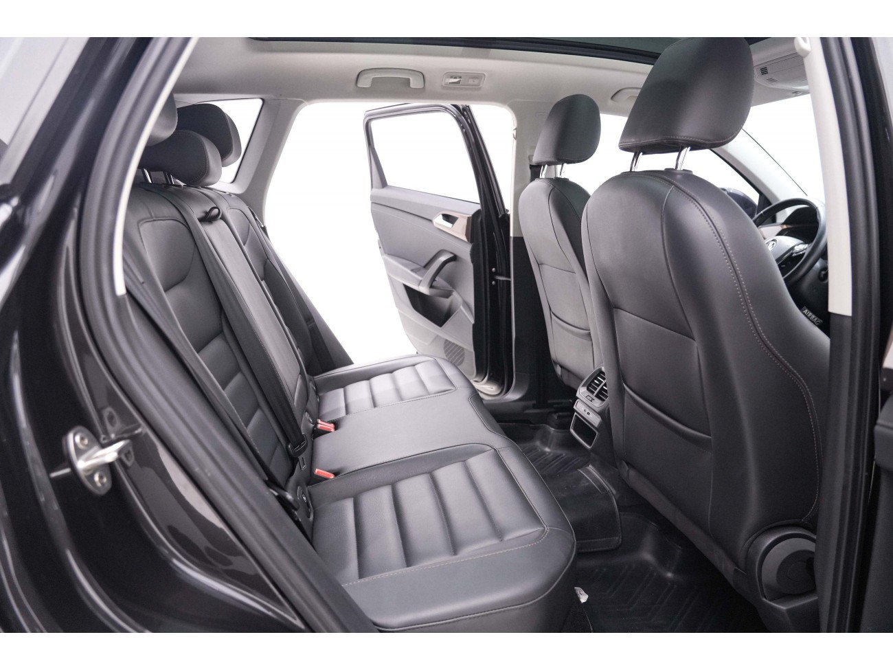 Volkswagen Tharu 2022