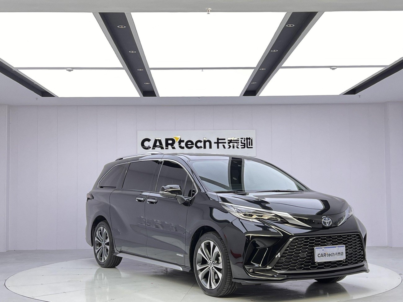 Toyota Granvia 2024