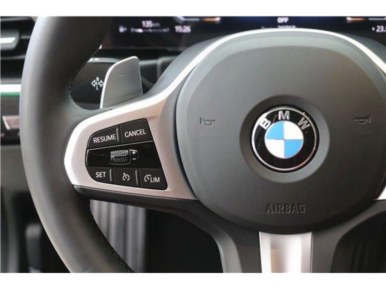 BMW 325Li 2024