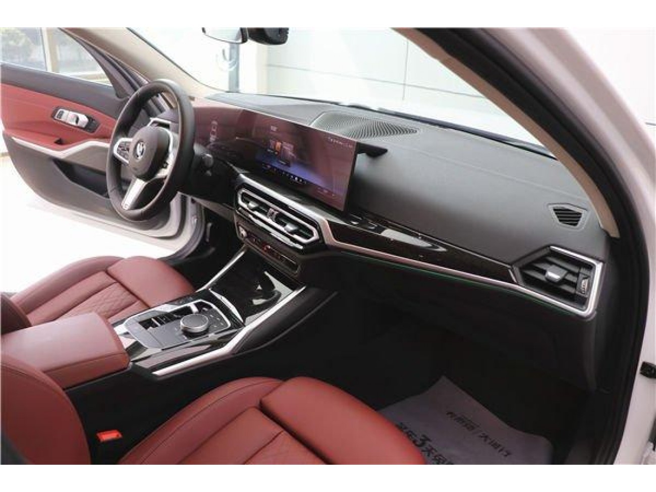 BMW 325Li 2024