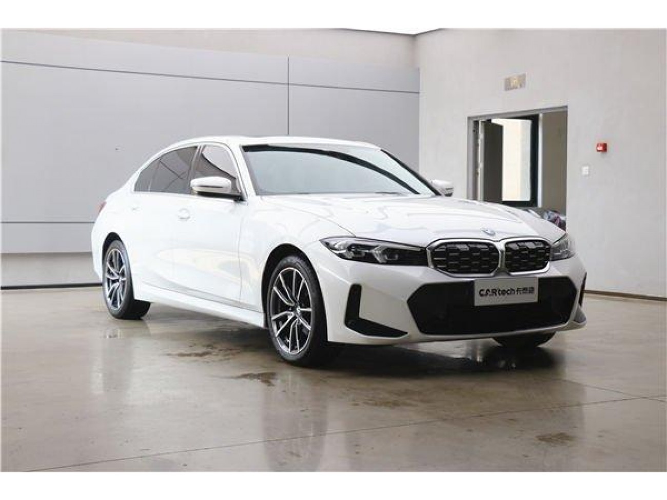 BMW 325Li 2024