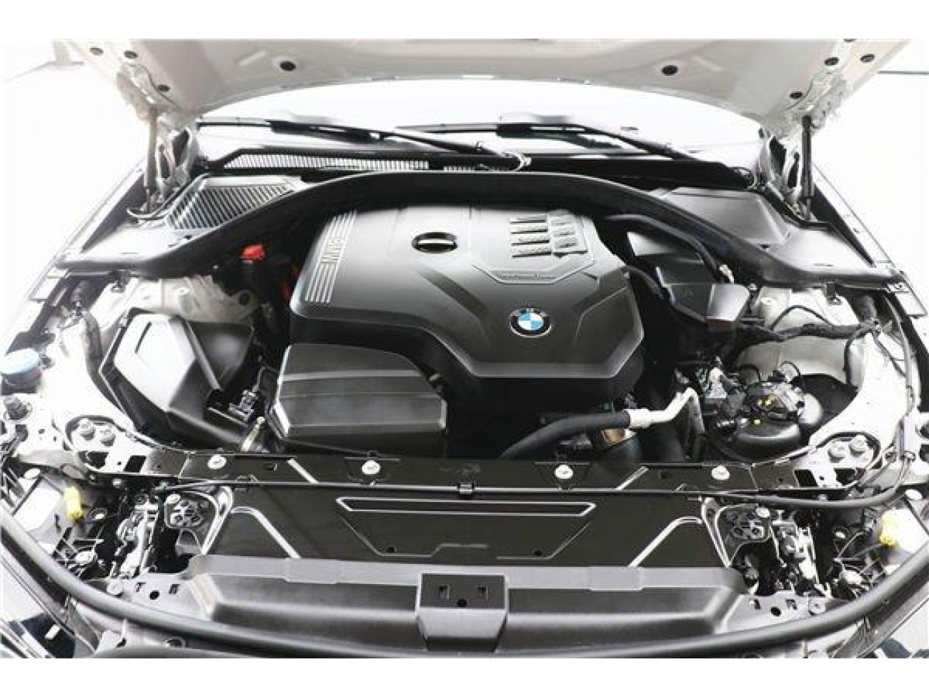 BMW 325Li 2024