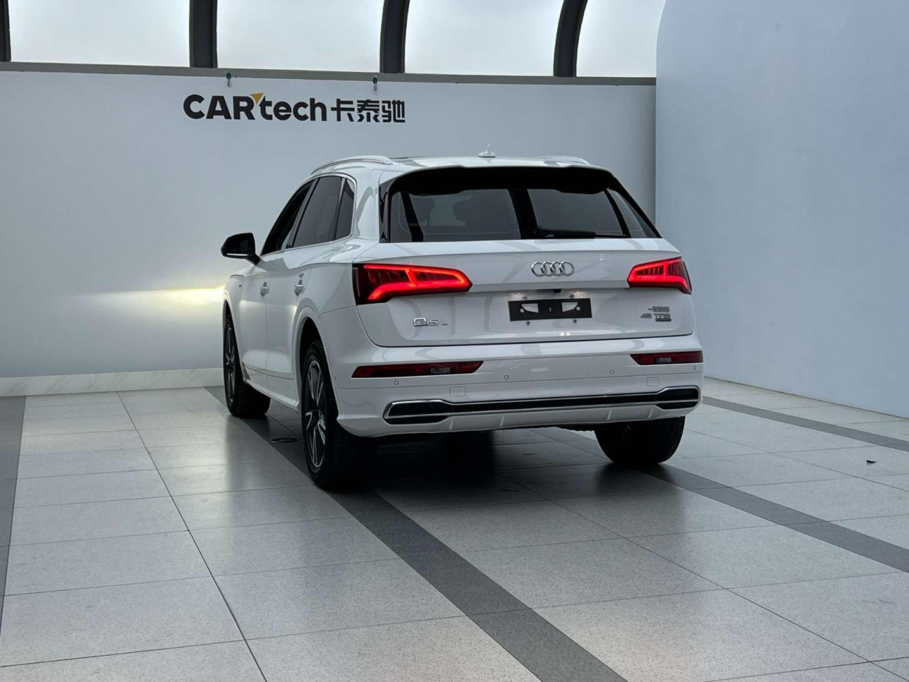 Audi Q5L 45 TFSI 2021