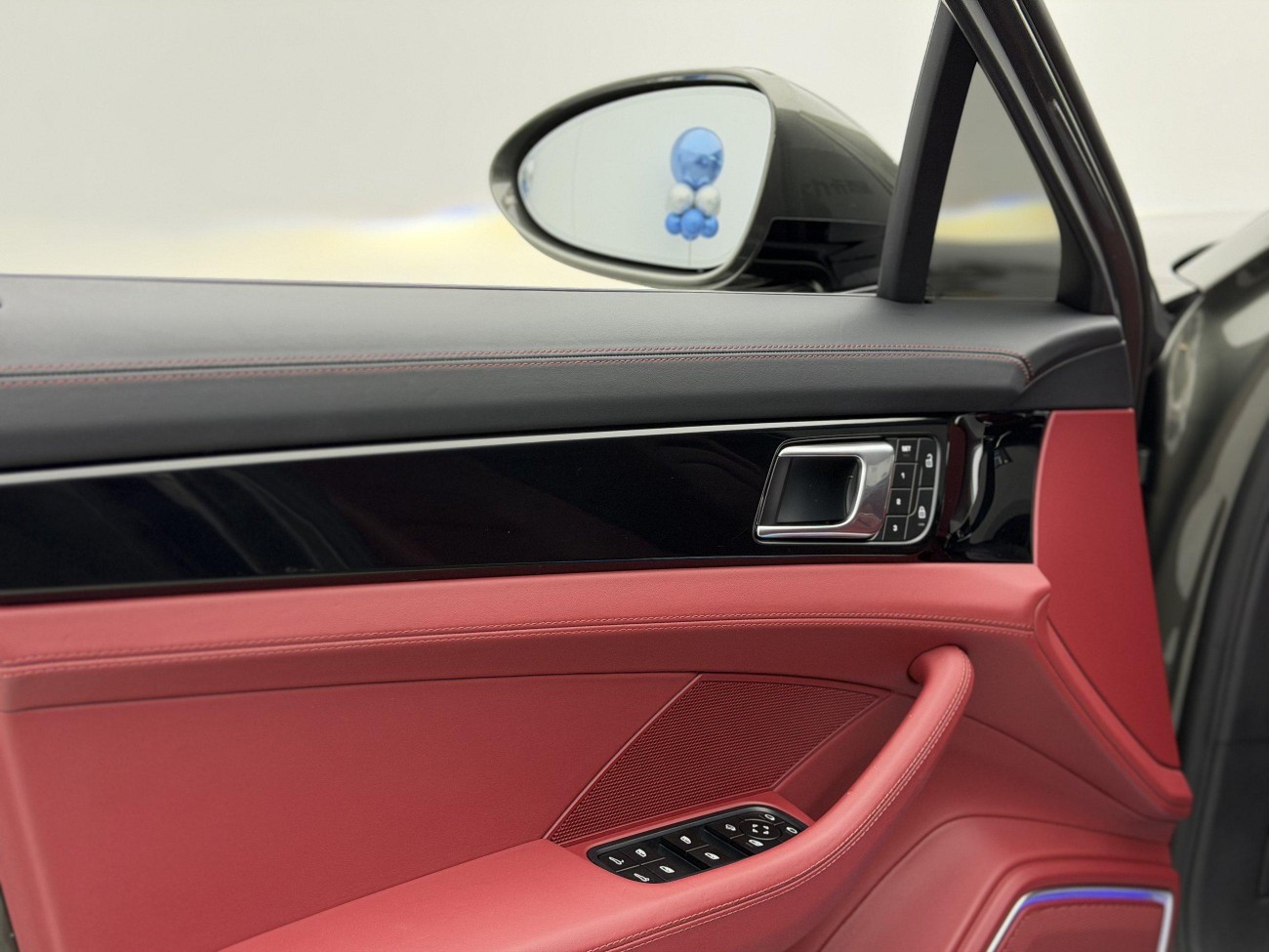Porsche Panamera 2023