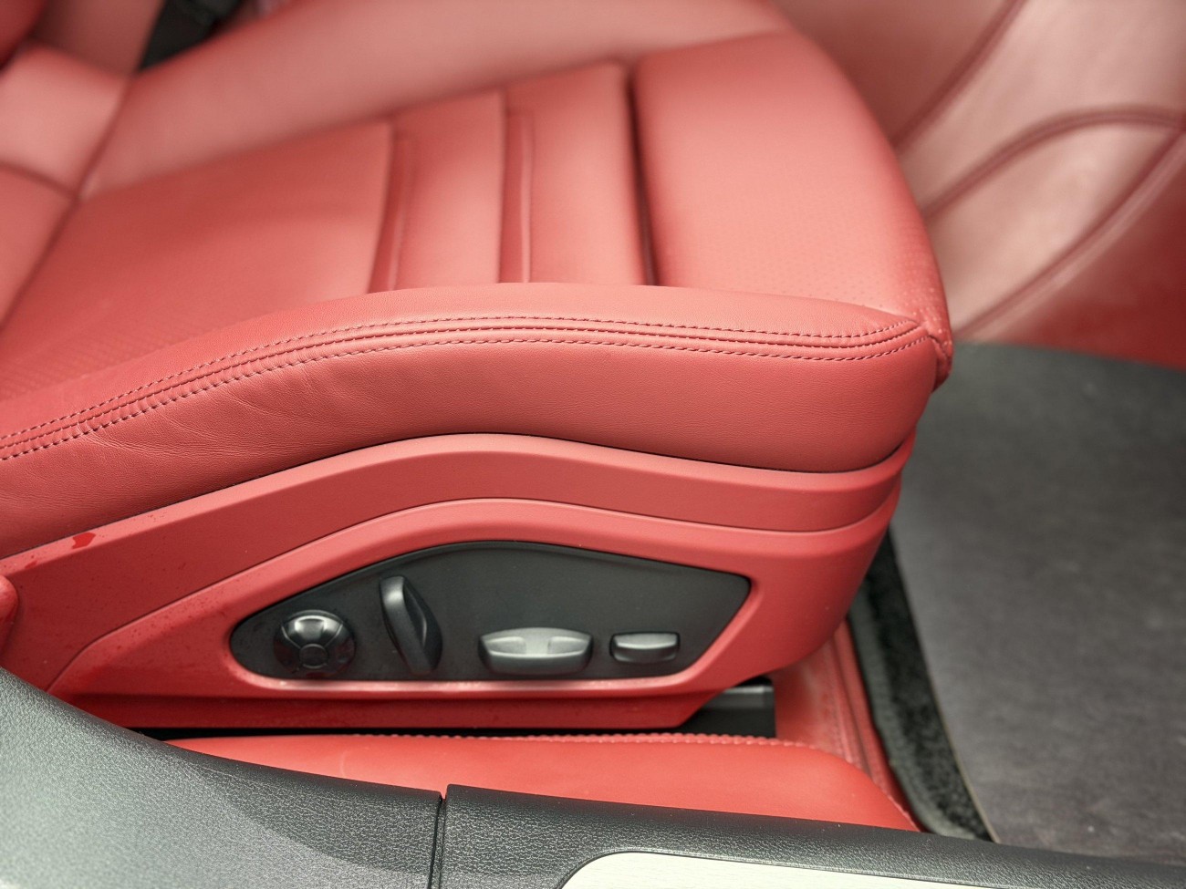 Porsche Panamera 2023