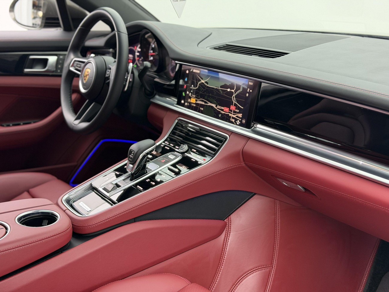 Porsche Panamera 2023
