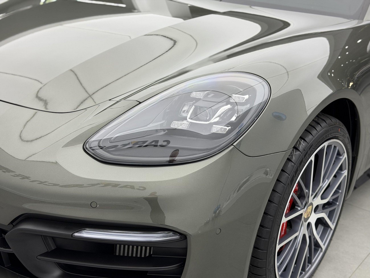 Porsche Panamera 2023