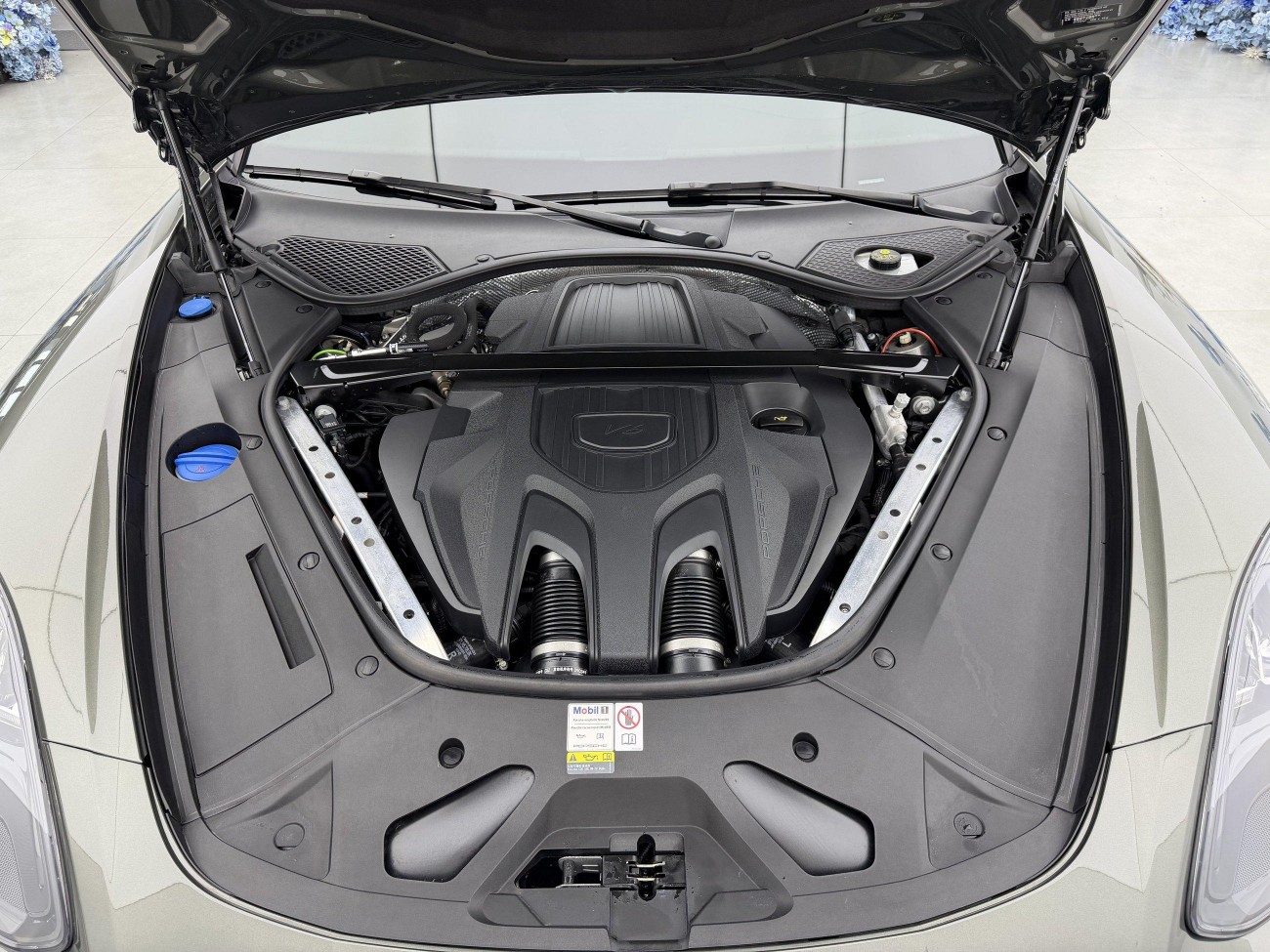 Porsche Panamera 2023