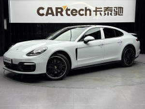 Porsche Panamera 2021