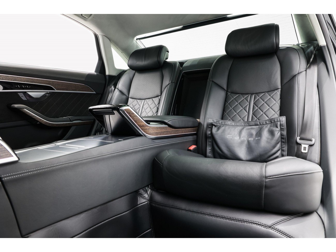 Audi A8L 2022