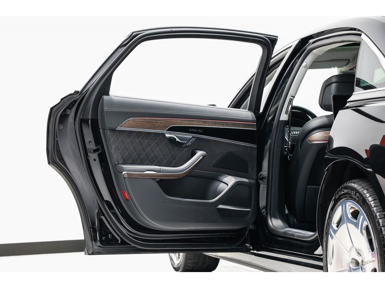 Audi A8L 2022