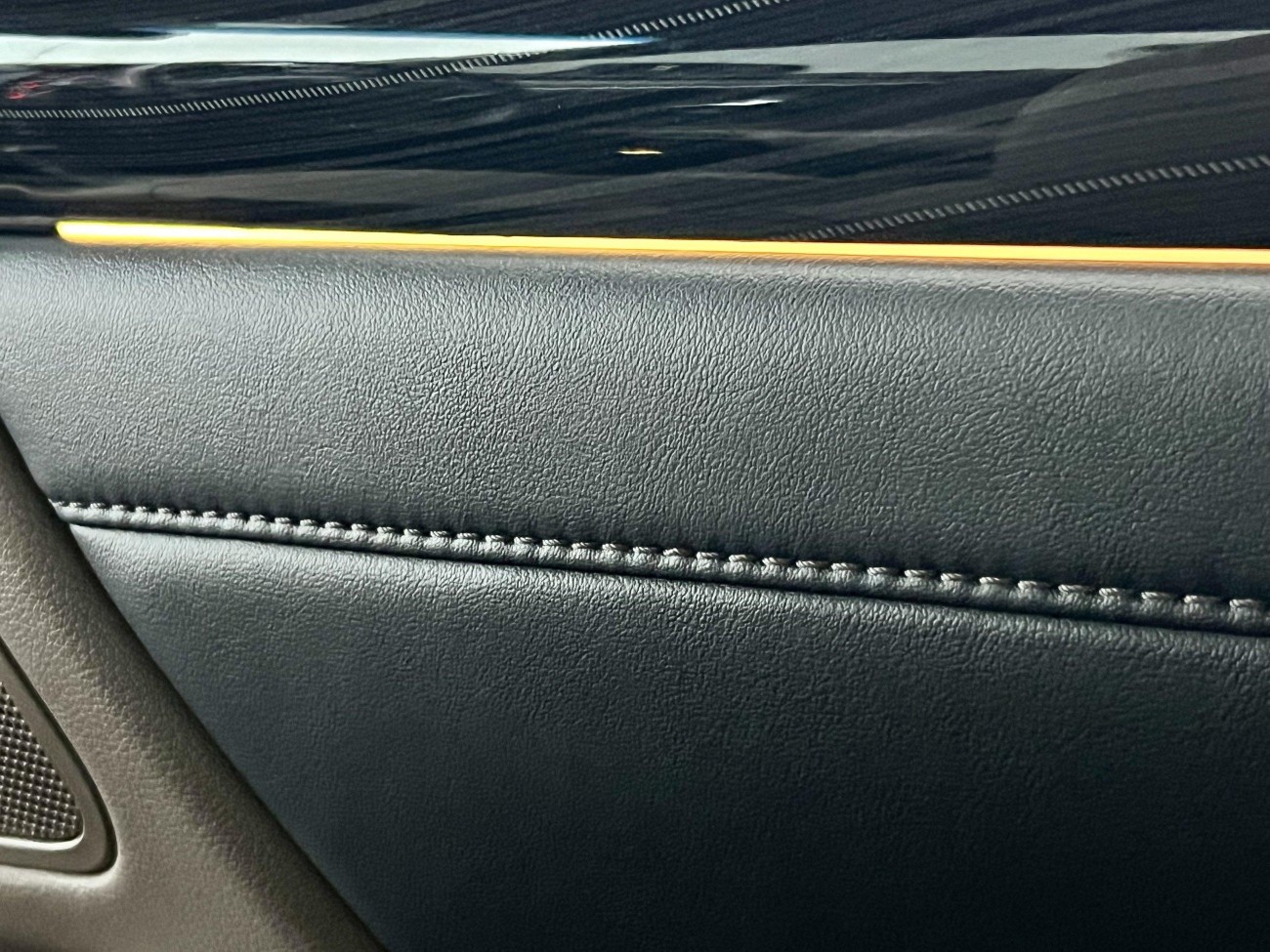 Lexus ES 200 2022