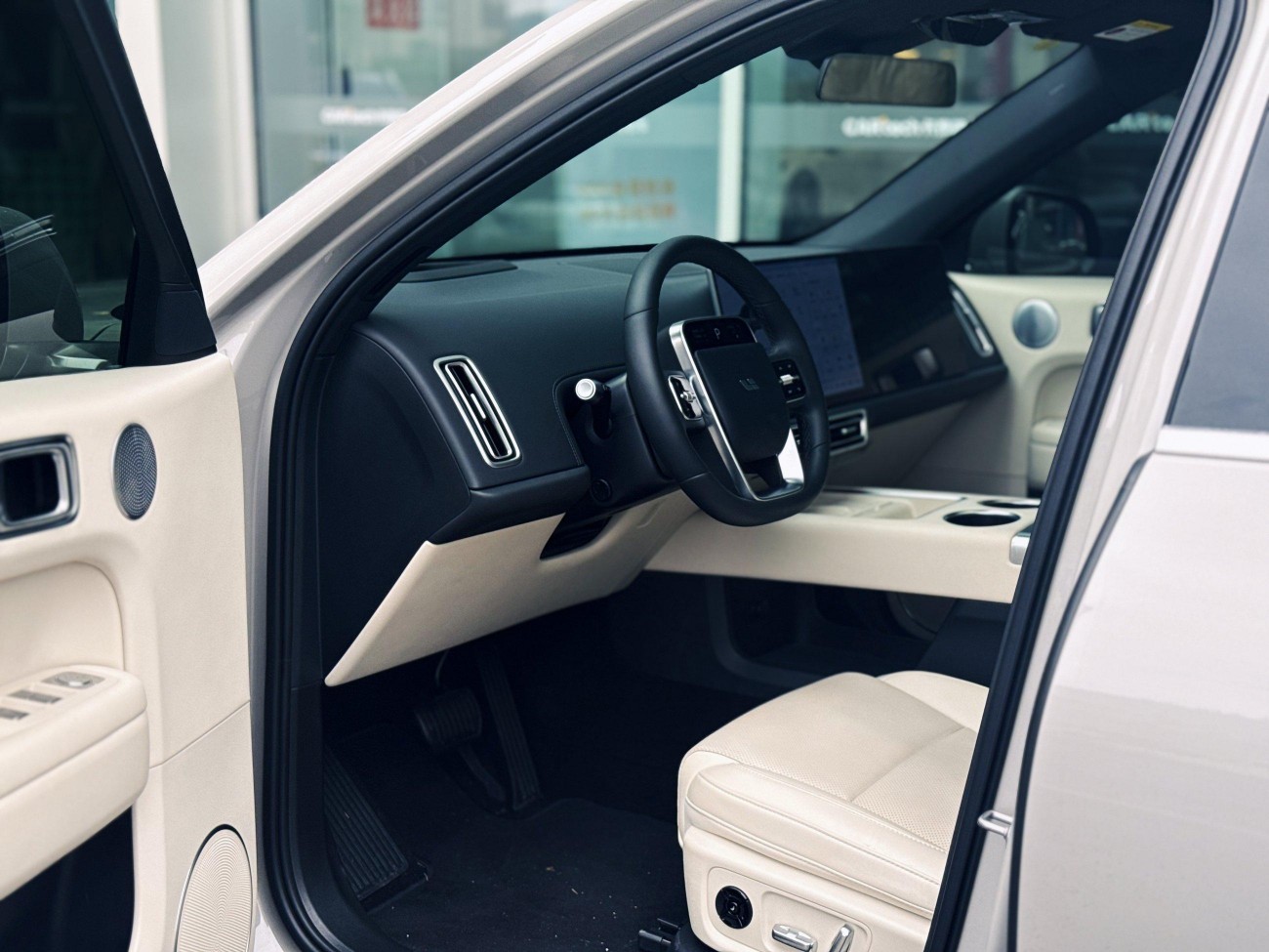 Li Auto L6 2024