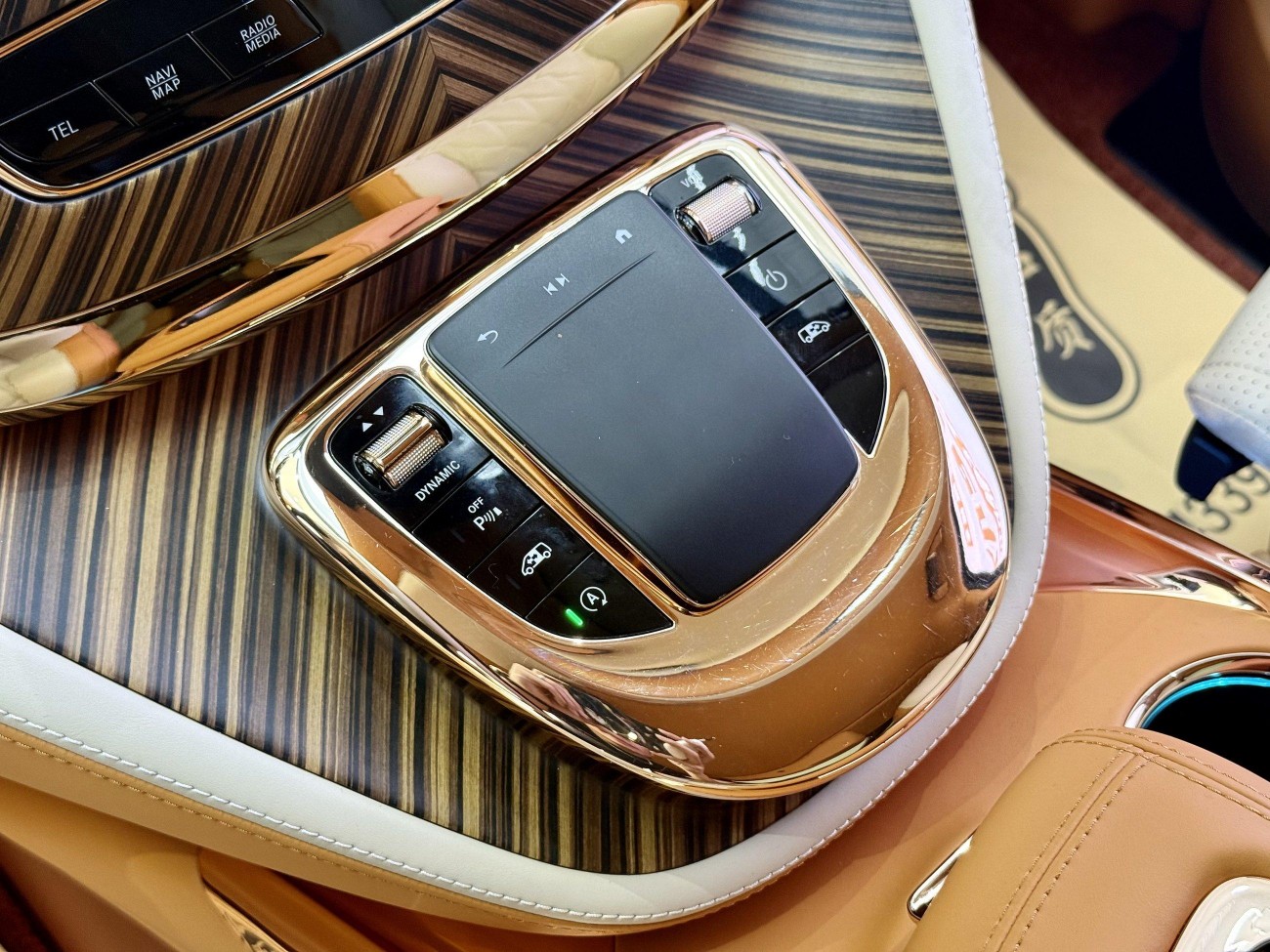 Mercedes-Benz V260L 2024