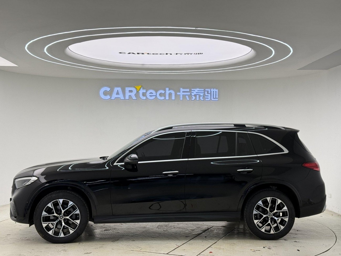 Mercedes-Benz GLC 260 L 2024