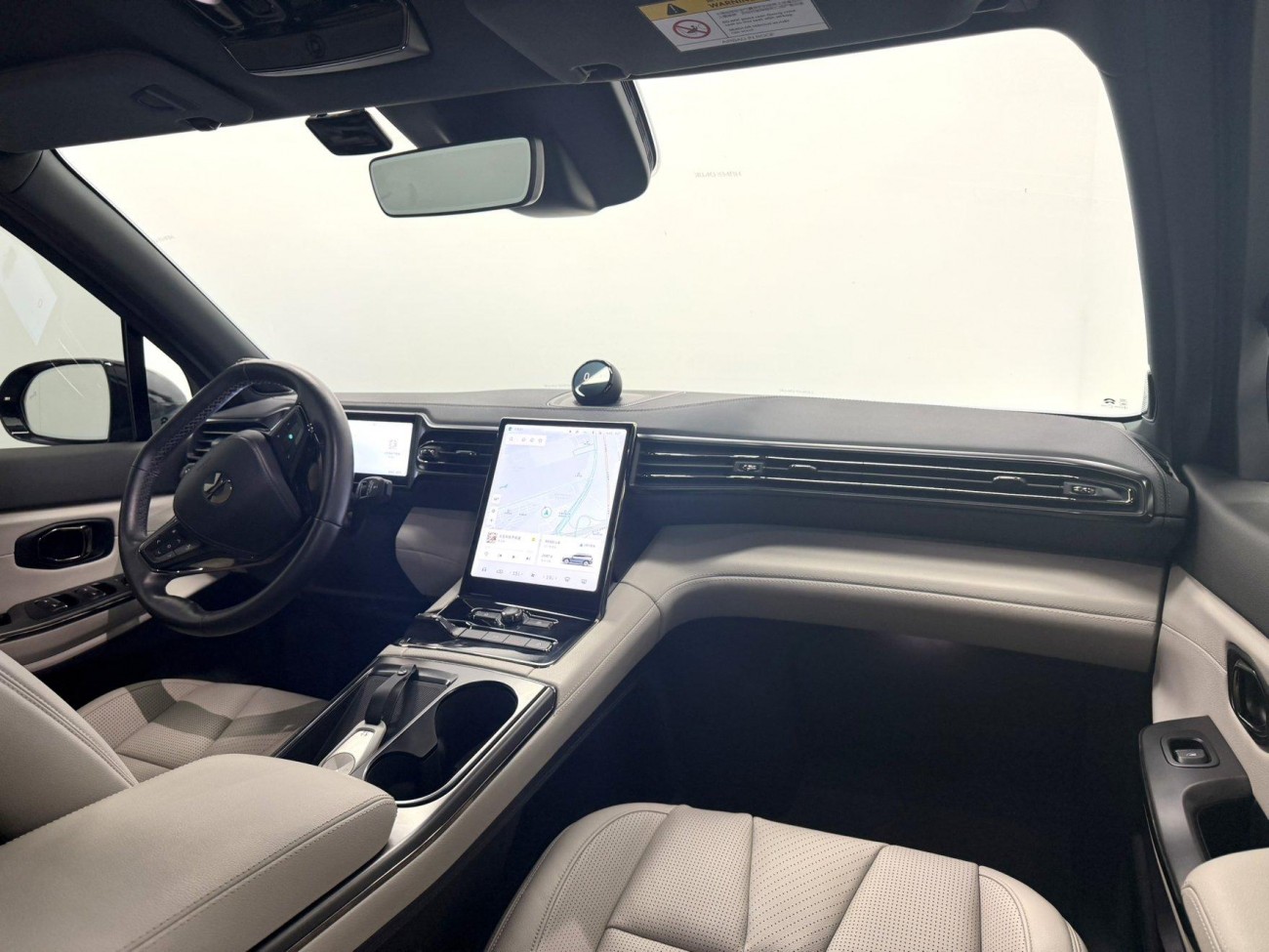 NIO ES8 2020
