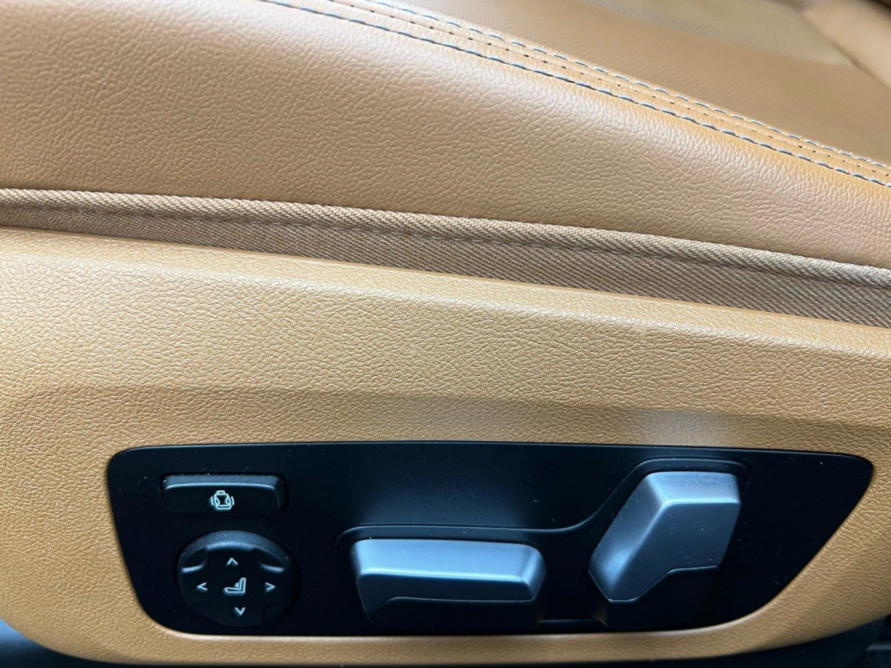 BMW 8 2021