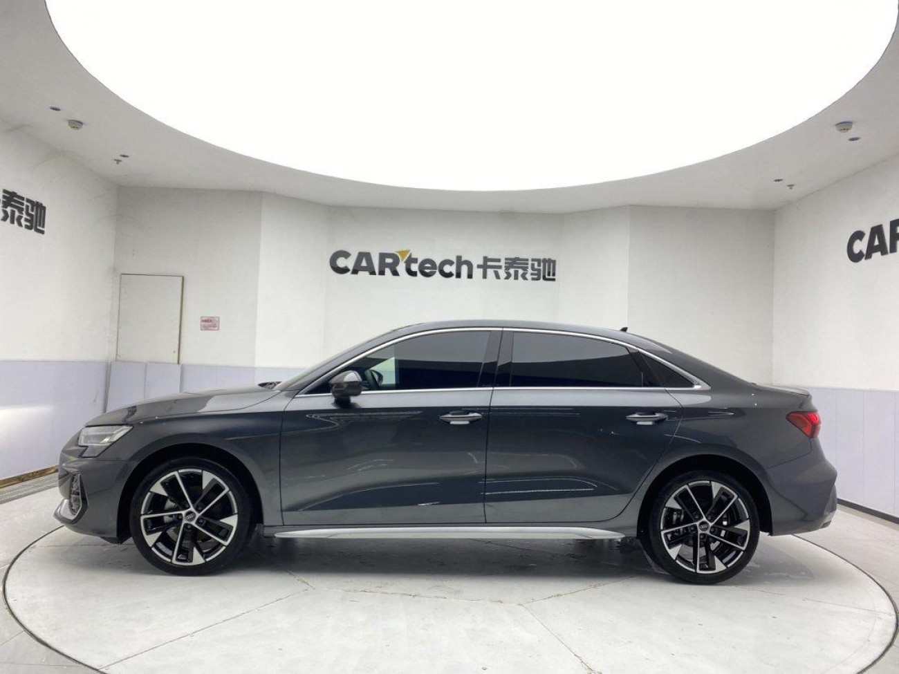 Audi Flying Spur 2025
