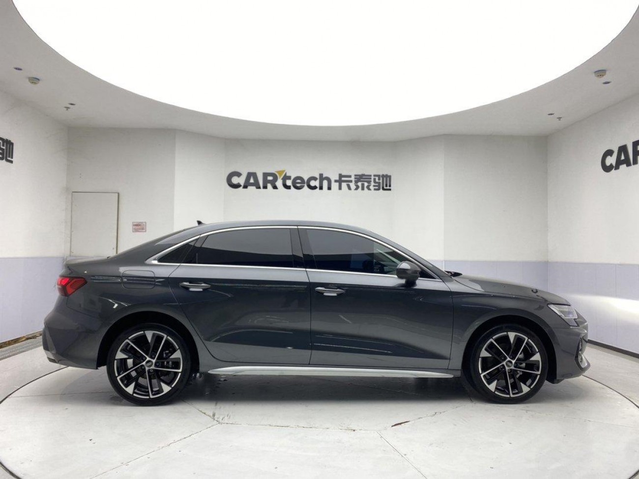 Audi Flying Spur 2025