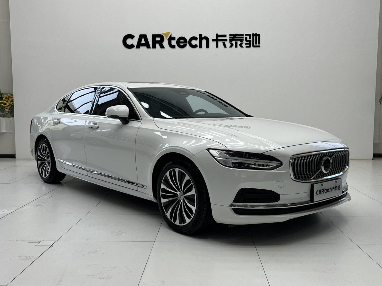 Volvo S90 2023