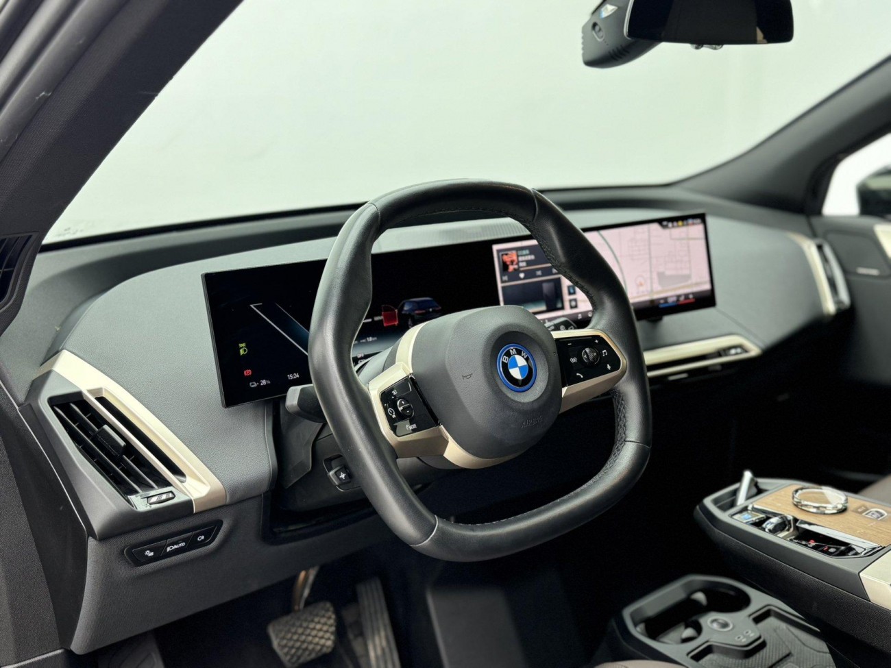BMW iX 2024