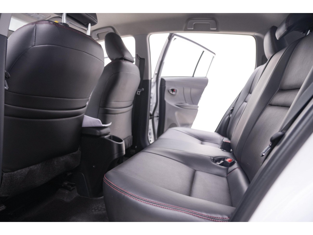 Toyota YARiS L 2023