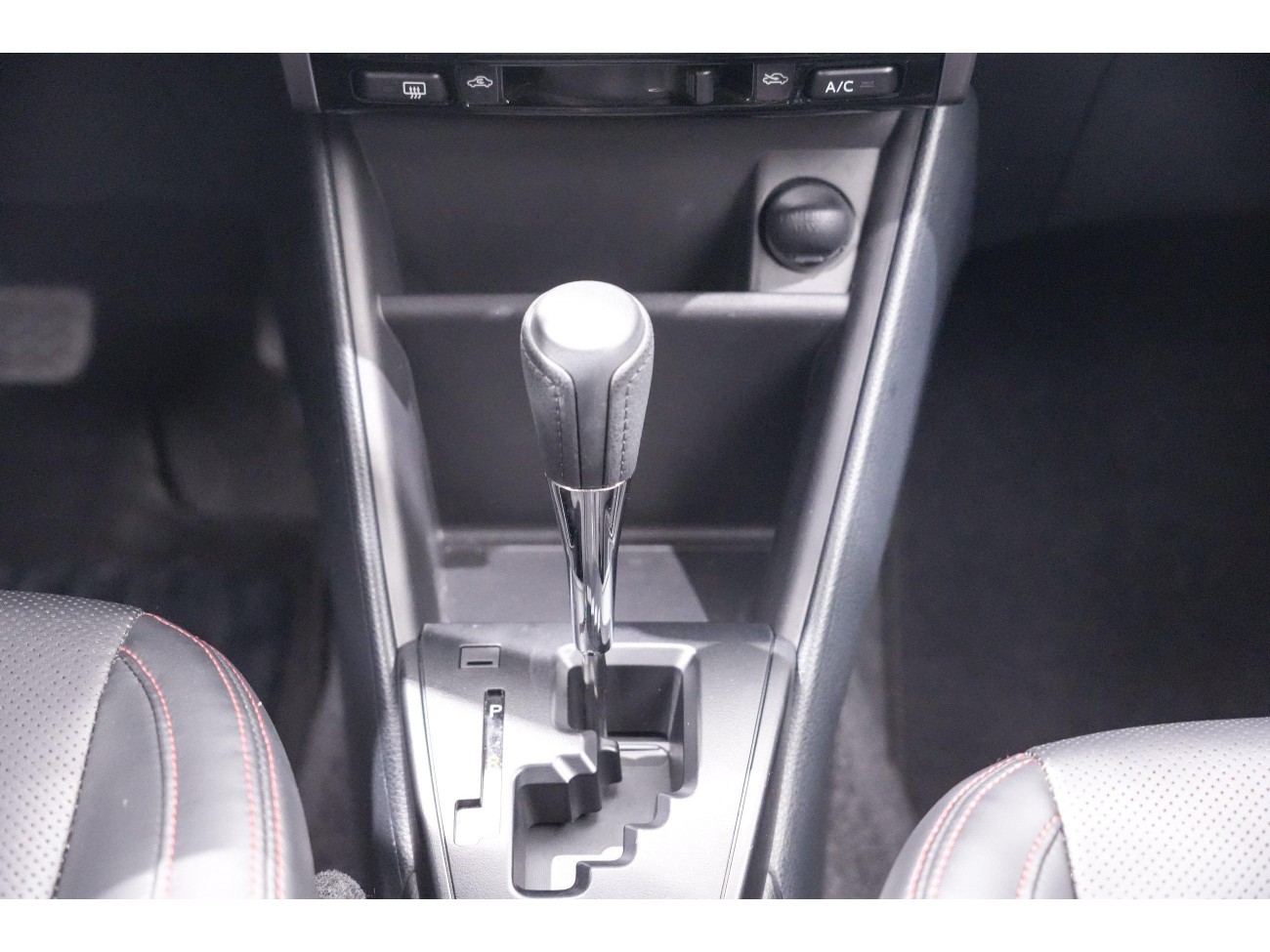 Toyota YARiS L 2023