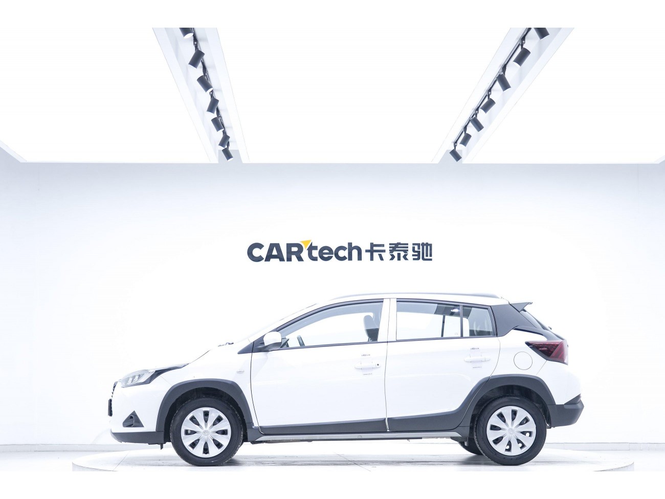 Toyota YARiS L 2023