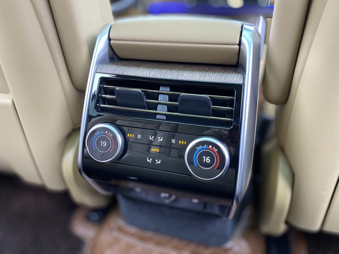 Land Rover Range Rover 2024