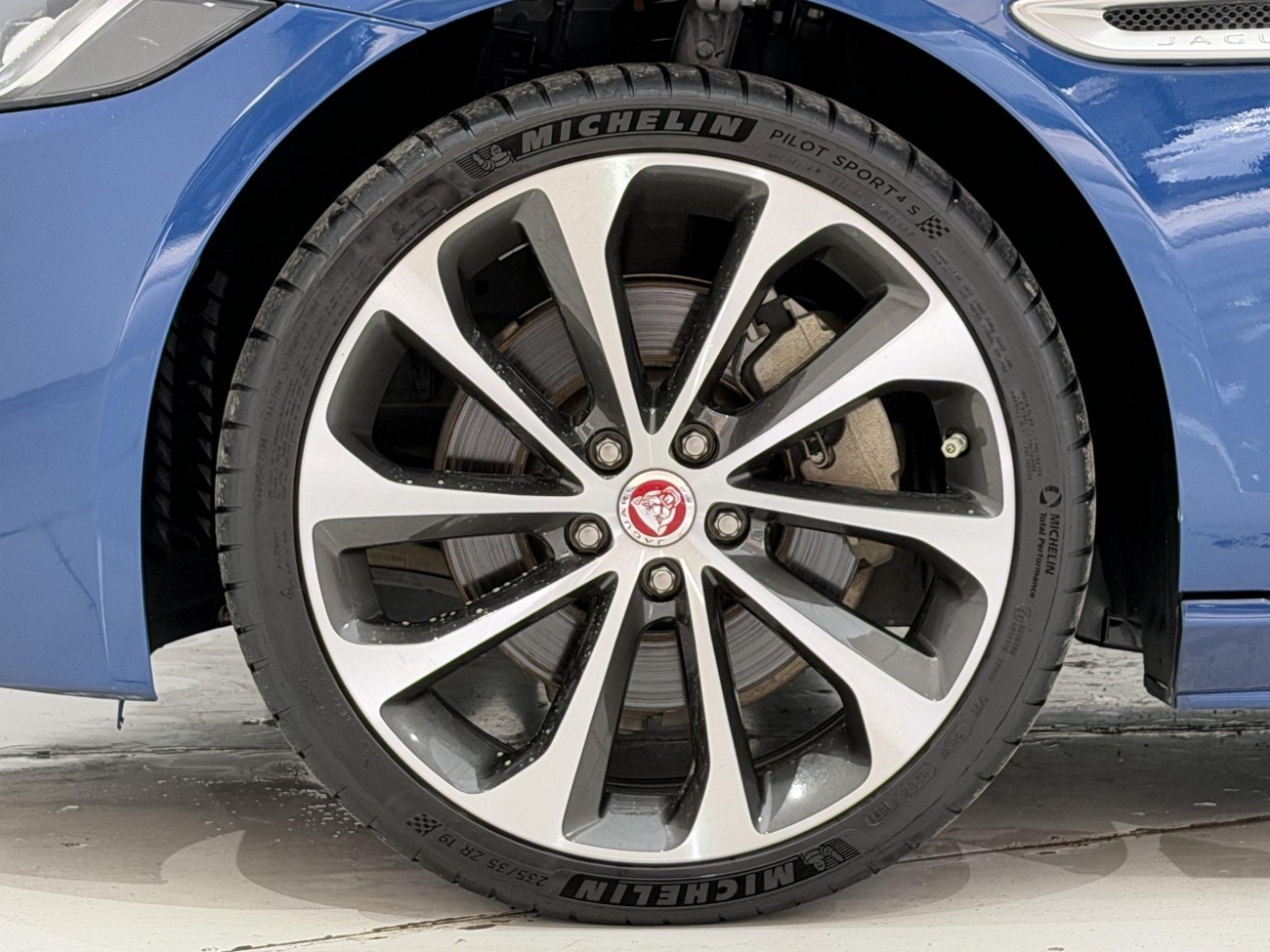 Jaguar XEL 2021