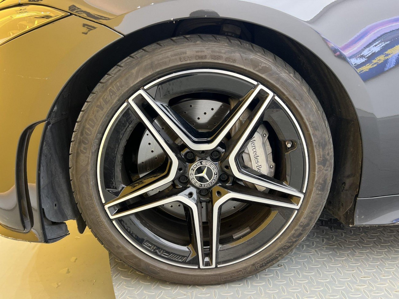 Mercedes-Benz CLS 300 2021