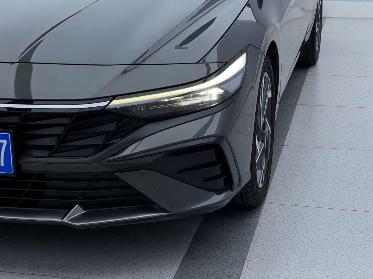 Hyundai Elantra 2024