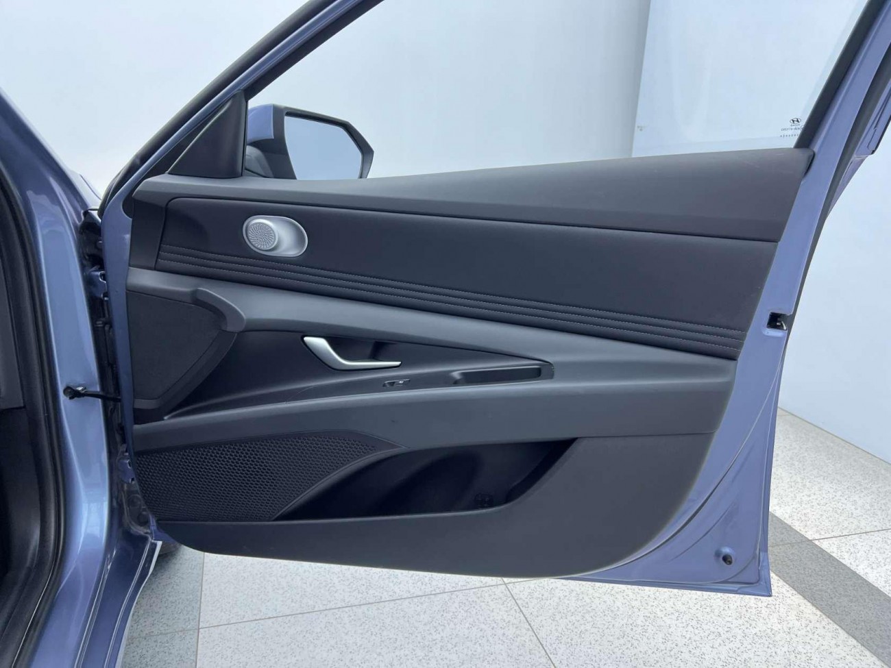Hyundai Elantra 2024