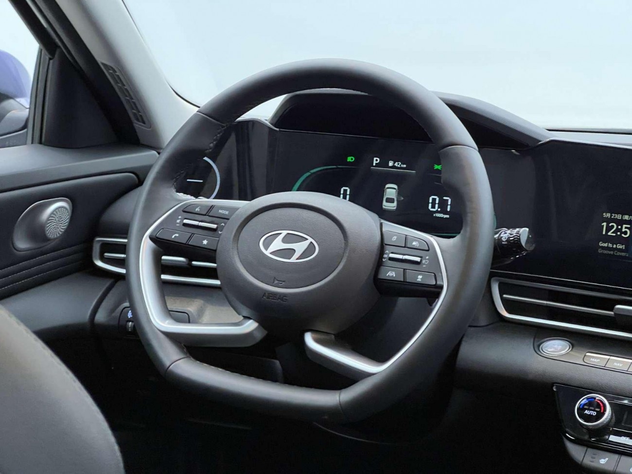 Hyundai Elantra 2024