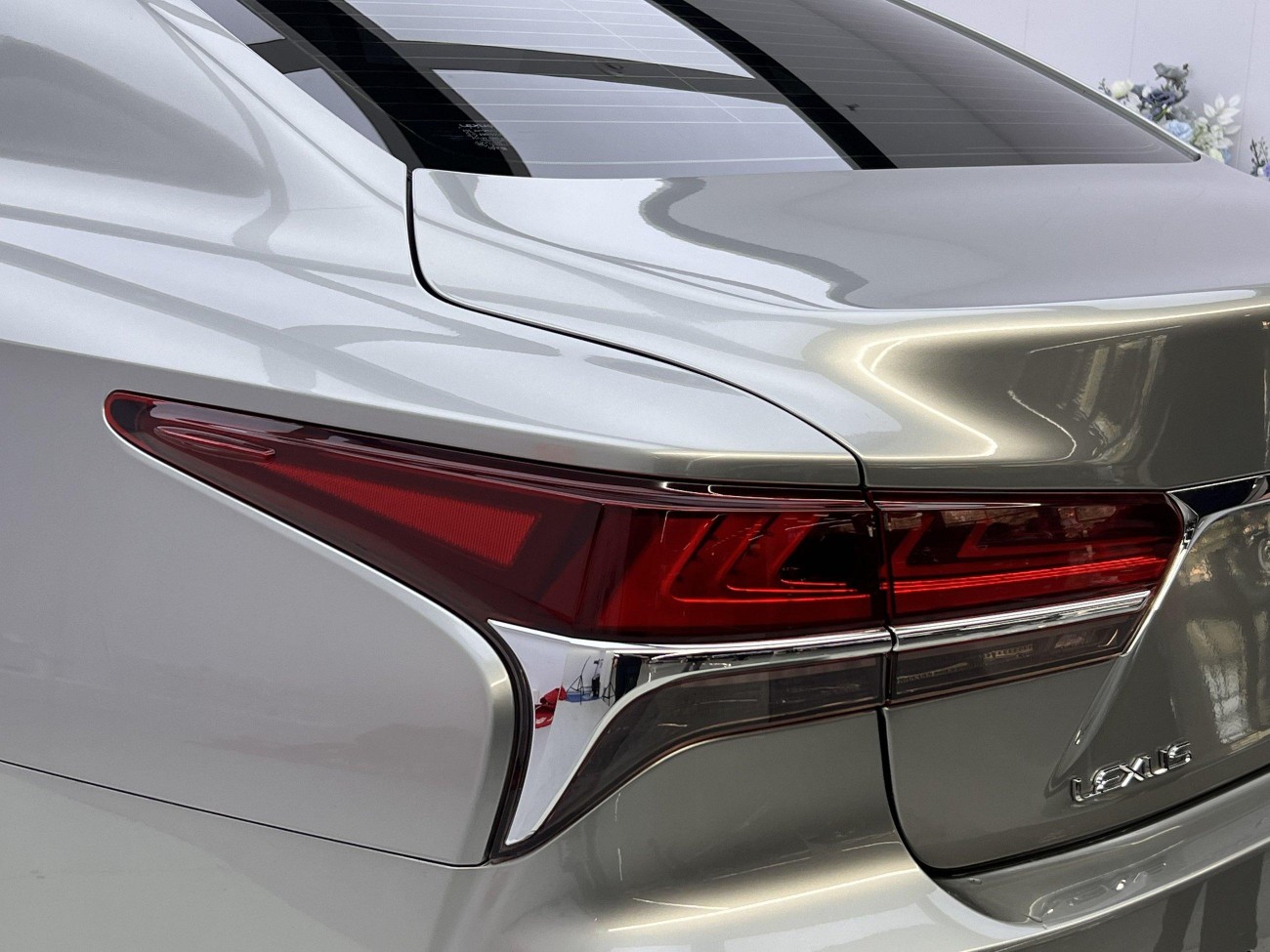 Lexus LS 500h 2020