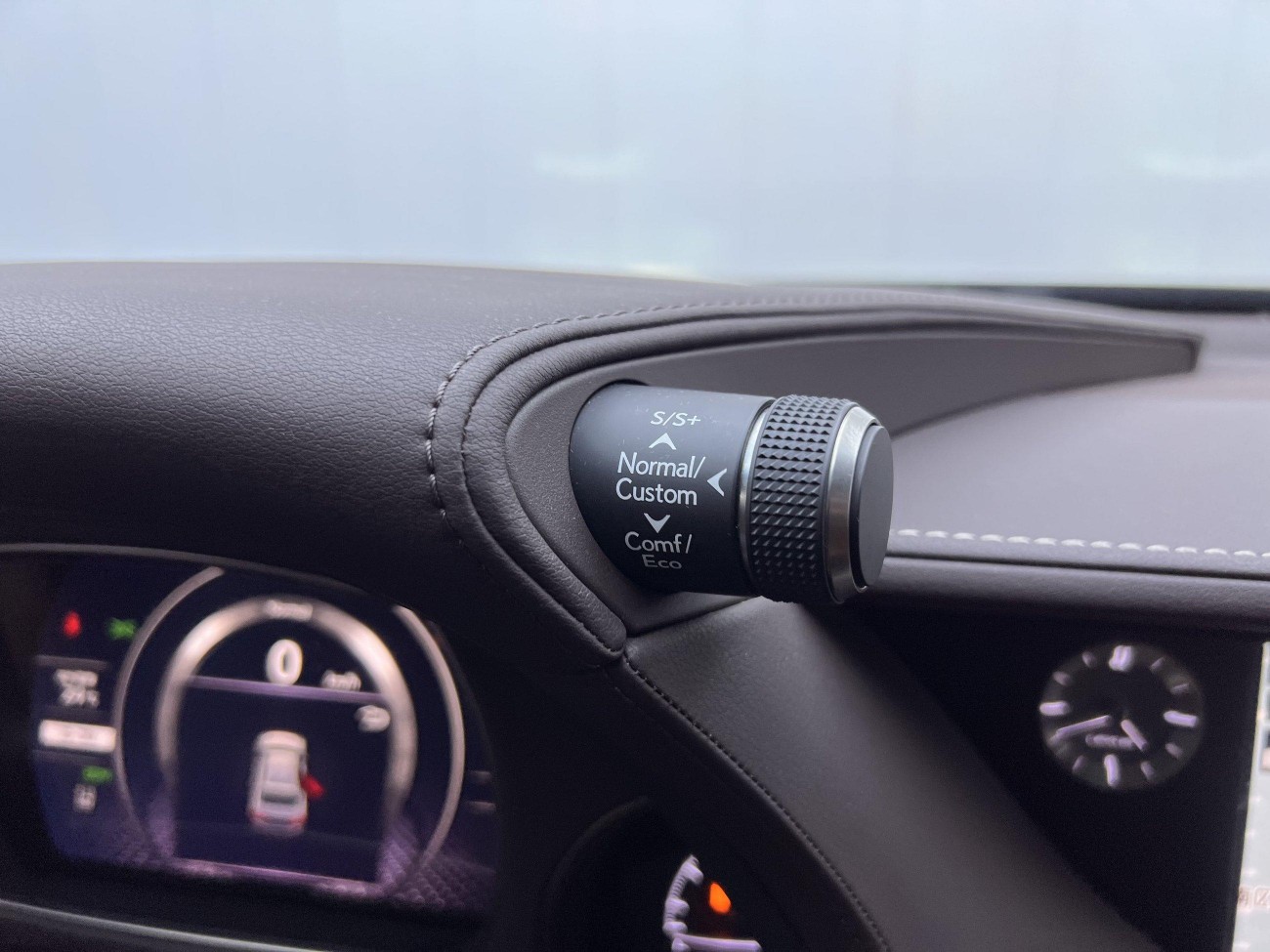Lexus LS 500h 2020
