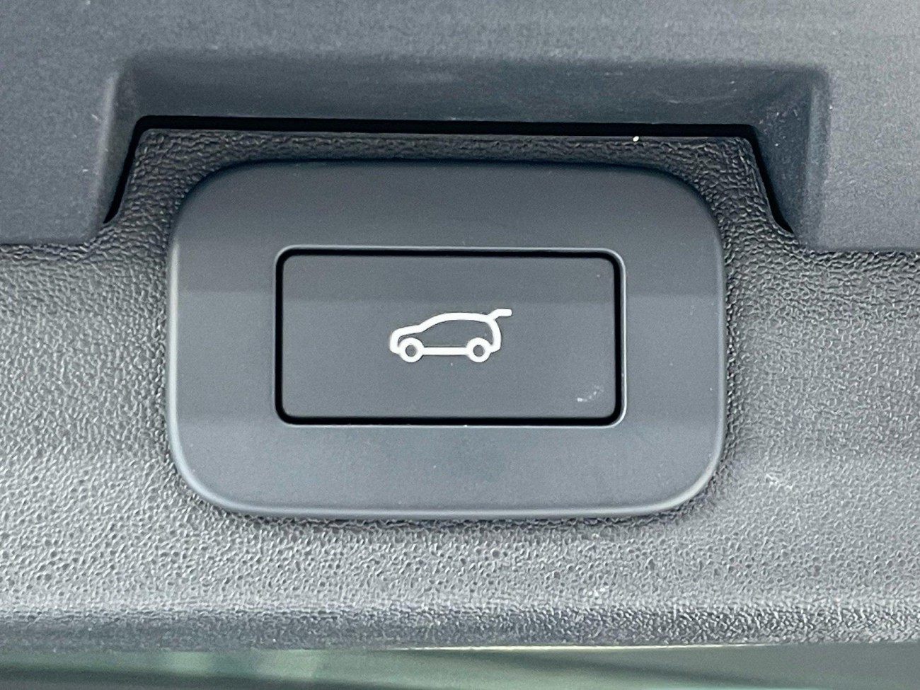 Land Rover Discovery 2023