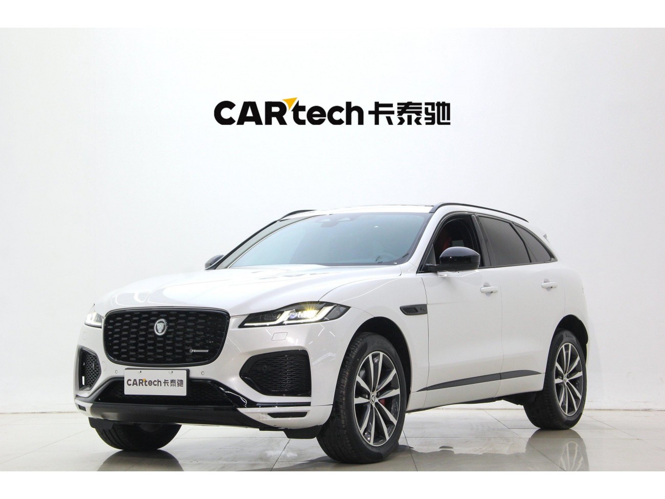 Jaguar F-PACE 2023