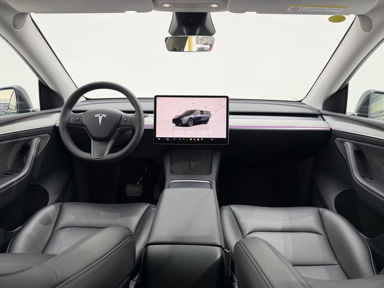 Tesla Model Y 2024