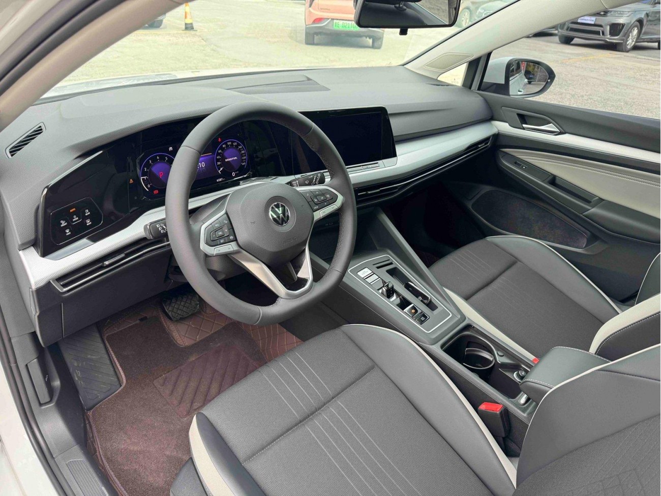 Volkswagen Golf 2025